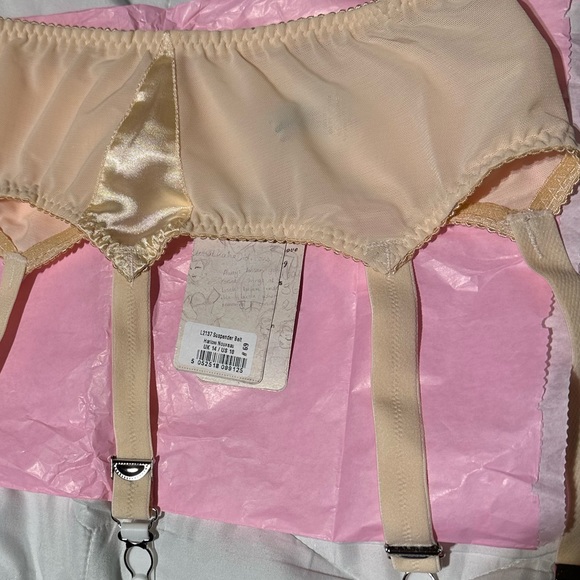 HARLOW 6 STRAP SUSPENDER BELT L2137 - Picture 7 of 7